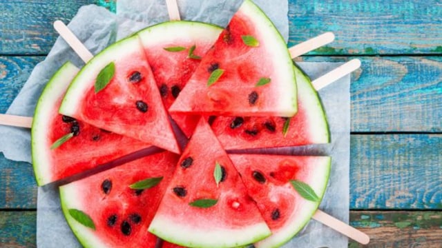 A healthy diet and regular physical activity can help manage hypertension.