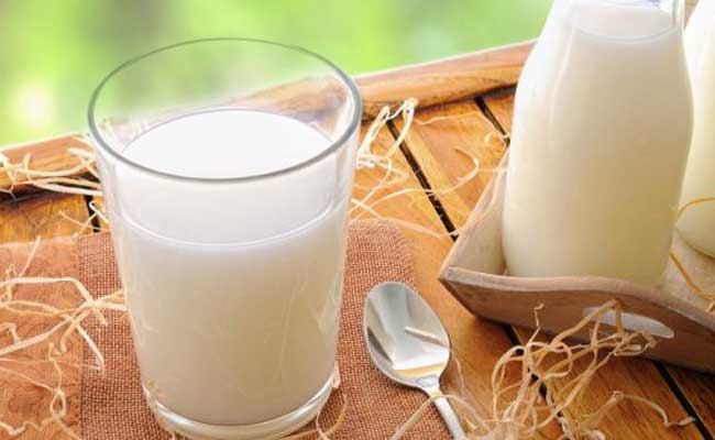 Milk has several essential vitamins like A, B and D which help in the absorption of calcium
