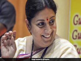 'गोत्र' वार जारी, राहुल गांधी के बाद निशाने पर स्मृति ईरानी, ट्विटर पर यूं मज़ेदार अंदाज में दिया जवाब 'गोत्र' वार जारी, राहुल गांधी के बाद निशाने पर स्मृति ईरानी, ट्विटर पर यूं मज़ेदार अंदाज में दिया जवाब