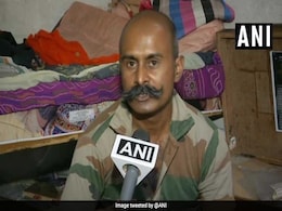 शहीदों के घरों में 20 साल से खत भेजते आ रहा है ये शख्स, 'शहीद स्मारक' बनाने के लिए घरों से लाते हैं मिट्टी शहीदों के घरों में 20 साल से खत भेजते आ रहा है ये शख्स, 'शहीद स्मारक' बनाने के लिए घरों से लाते हैं मिट्टी