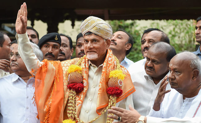 Chandrababu Naidu Says "Substandard" Gujarat Bureaucrats Posted At Centre