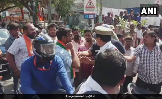 AIMIM Workers Booked For Violating Model Code Of Conduct In Telangana