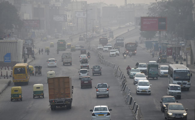 Delhi Approves 1,000 Electric Buses In Bid To Fight Air Pollution