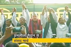 किसान रैली में विपक्षी एकता का प्रदर्शन किसान रैली में विपक्षी एकता का प्रदर्शन