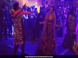 No Match For Ranveer Singh, Deepika Padukone's Dance Moves To <I>Gallan Goodiyan</i> And Govinda's Songs No Match For Ranveer Singh, Deepika Padukone's Dance Moves To <I>Gallan Goodiyan</i> And Govinda's Songs