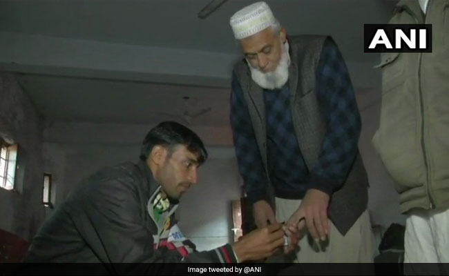 18.5% Voting Till 11 AM In First Phase Of Jammu And Kashmir Panchayat Polls