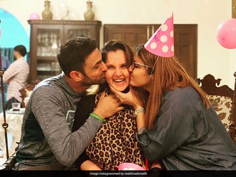 Shoaib Malik Shares Heart-Warming Photo With Sania Mirza On Her Birthday
