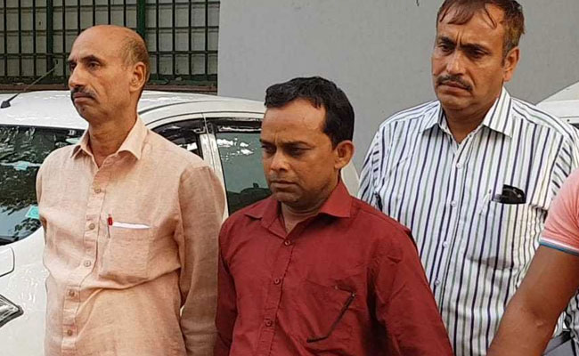 दिल्‍ली पुलिस ने गढ़चिरौली से बड़े नक्सली को किया गिरफ़्तार, हथियारों की करता था सप्‍लाई