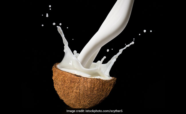 4 Ways To Add Coconut To Your Skincare Routine
