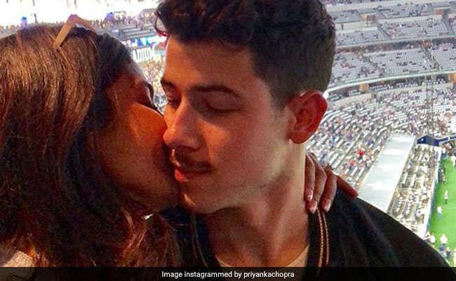 प्रियंका चोपड़ा और निक जोनास को मिला मैरिज लाइसेंस, इसके बिना शादी होती अवैध