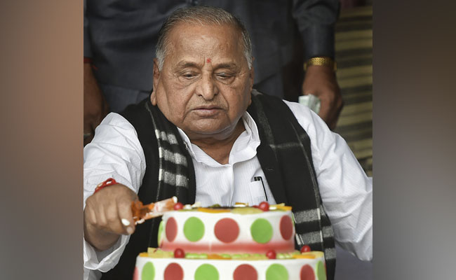 PM Modi Prays For Mulayam Singh Yadav's "Long Life" On His 81st Birthday