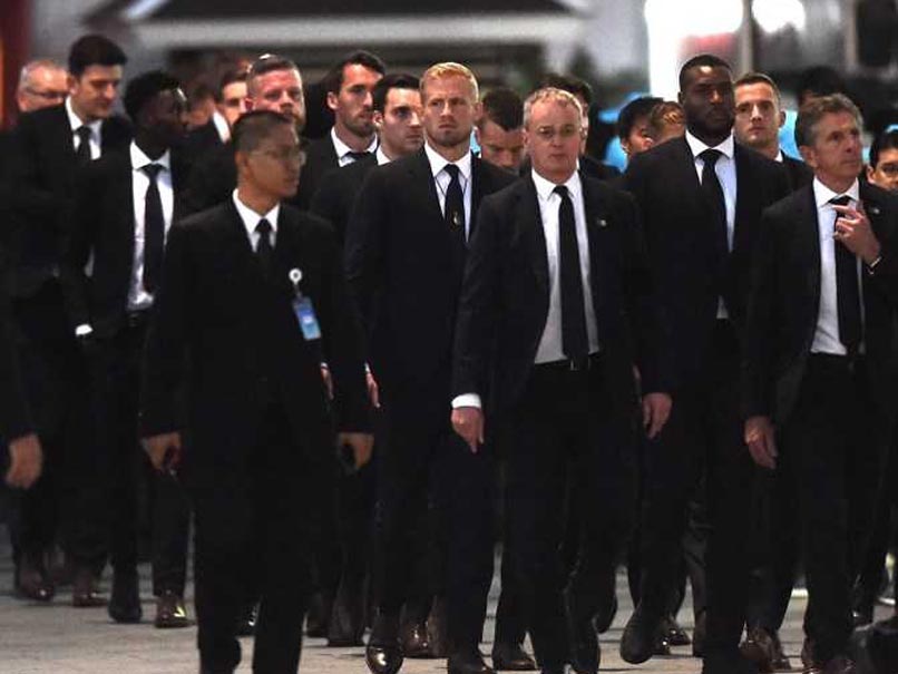 Leicester City Footballers In Bangkok To Pay Respects To Vichai Srivaddhanaprabha