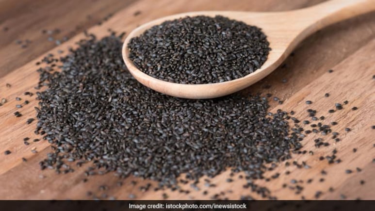 खाली पेट तुलसी के बीज खाने से क्या होता है?