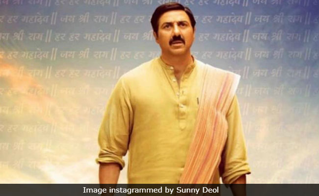 <i>Mohalla Assi</i> Movie Review: Sunny Deol Is Miscast In Lost Opportunity For Radical Film