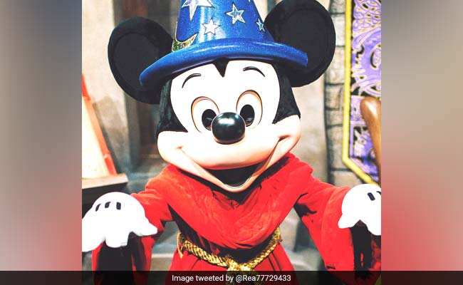 Mickey Mouse 90th Birthday: 90 साल का हुआ मिक्की माउस, होने जा रही दुनिया की सबसे बड़ी पार्टी