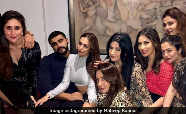 Malaika Arora And Arjun Kapoor Party With Pals Kareena Kapoor, Sophie Choudry