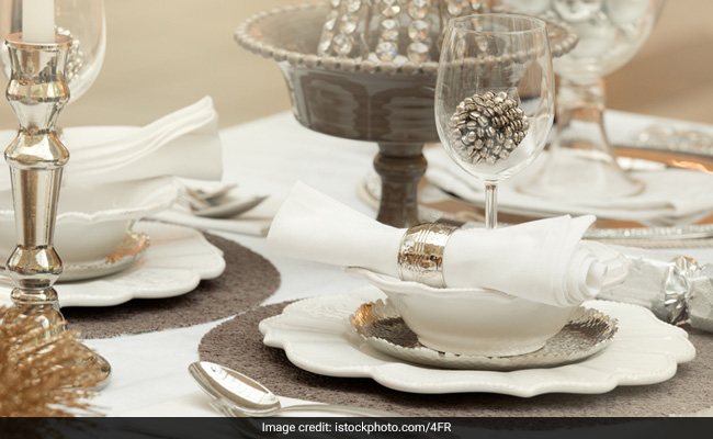 4 Items You Must Have At Your Next Dinner Party