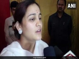 अब मुलायम सिंह यादव की छोटी बहू अपर्णा यादव बोलीं- अयोध्या में राम मंदिर बनना चाहिए अब मुलायम सिंह यादव की छोटी बहू अपर्णा यादव बोलीं- अयोध्या में राम मंदिर बनना चाहिए