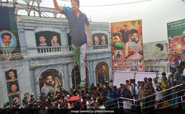 Makers Of Vijay's '<i>Sarkar</i>' Reportedly Give In To AIADMK, To Drop Scenes