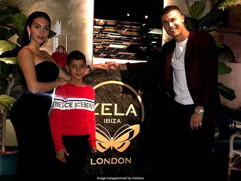 Cristiano Ronaldo Spends Rs 25 Lakh On Wine To Celebrate Daughter's Birthday In London