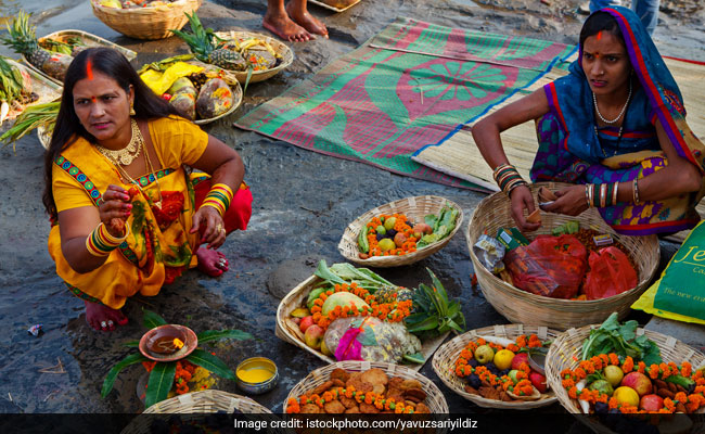 Delhi Disaster Management Body Bans Chhath Puja At Public Places Over Covid