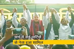 बड़ी खबर: रामलीला मैदान से संसद तक किसानों का मार्च बड़ी खबर: रामलीला मैदान से संसद तक किसानों का मार्च