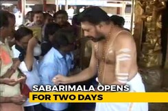Hundreds Of Cops, Mobile Jammers As Sabarimala Temple Opens Hundreds Of Cops, Mobile Jammers As Sabarimala Temple Opens
