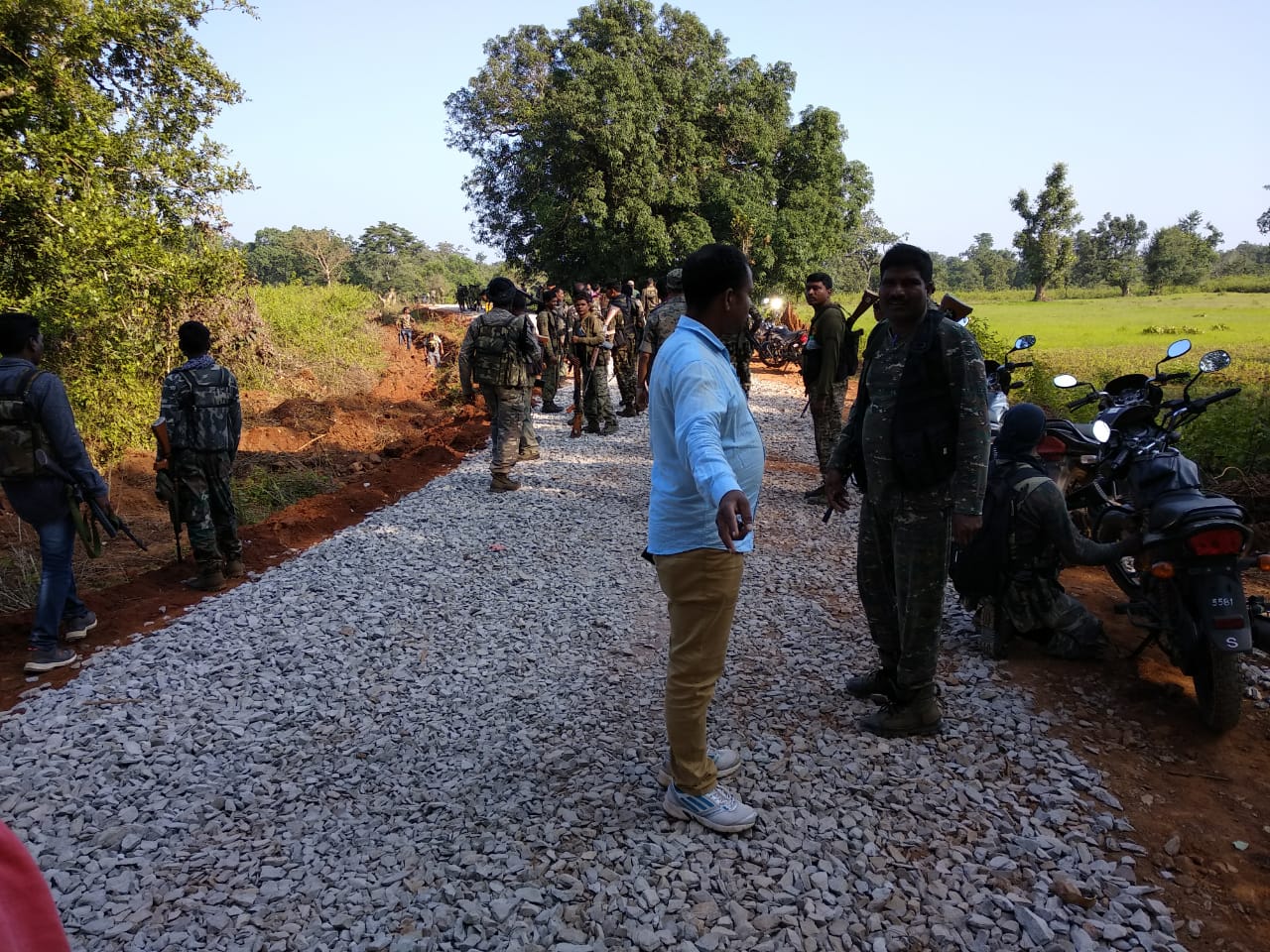 छत्तीसगढ़ : दंतेवाड़ा में एक-एक लाख के दो इनामी नक्सली गिरफ्तार