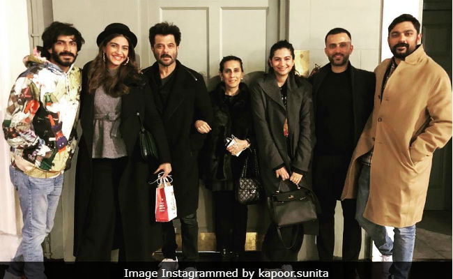 Another Day, Another Fab Pic From Anil Kapoor, Sonam-Anand, Rhea And Sunita's London Diaries