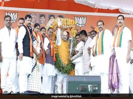 Political Parties Go All Out To Woo Voters In Telangana Political Parties Go All Out To Woo Voters In Telangana