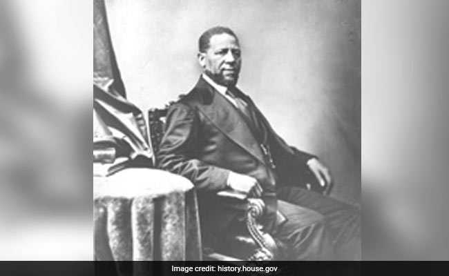 Applause Erupted, Didn't Last: Story Of Mississippi's First Black Senator