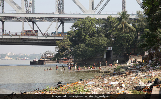 Fine For Spitting, Littering In Kolkata May Soon Be Up To Rs 1 Lakh