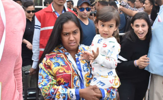 Priyanka Chopra And Nick Jonas' Wedding Updates From Jodhpur: Pics Of Guest Arrivals And The Venue