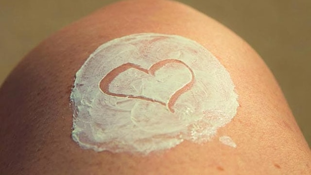 5 foods you should avoid to get a clear skin