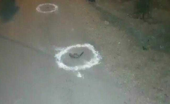 4 Criminals Arrested, Pistols And Car Seized After An Encounter In Noida