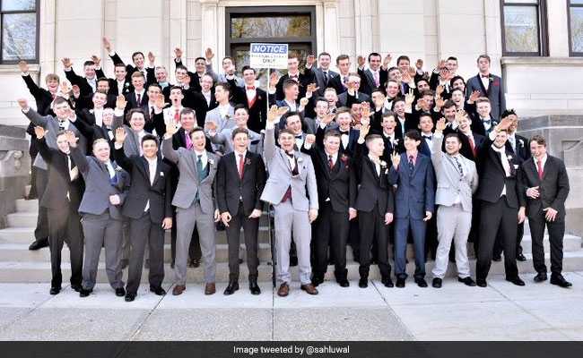 Apparent Nazi Salute In US High School Prom Photo Prompts Outrage