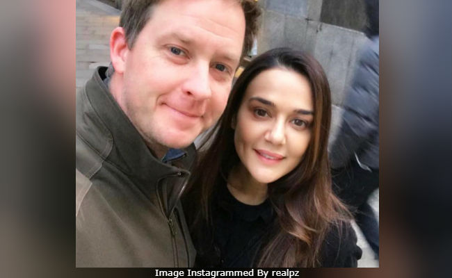 For Thanksgiving, Preity Zinta Flies Out Of India To Meet '<i>Pati Parmeshwar</i>' Gene Goodenough