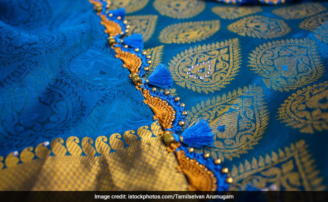 3 Beautiful <i>Sarees</i> Under Rs 1,500 That Will Make You Stand Out