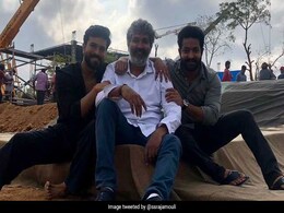 राजामौली ने शुरू की 300 करोड़ की फिल्म की शूटिंग, जूनियर NTR और Ram Charan ने दिखाया एक्शन राजामौली ने शुरू की 300 करोड़ की फिल्म की शूटिंग, जूनियर NTR और Ram Charan ने दिखाया एक्शन