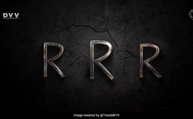 बाहुबली के बाद राजामौली बनाने जा रहे हैं 300 करोड़ की 'RRR', एक दूसरे को टक्कर देंगे ये दो Megastar