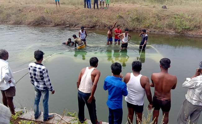 30 Dead After Bus Falls Into Canal In Karnataka's Mandya, 4 Rescued