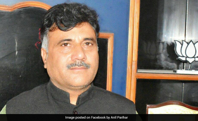 जम्मू-कश्मीर में BJP नेता अनिल परिहार और उनके भाई की गोली मारकर हत्या, किश्तवाड़ में तनाव; कर्फ्यू लगा