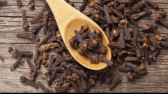Weight loss tips: Cloves improve metabolism which enhances the weight loss process