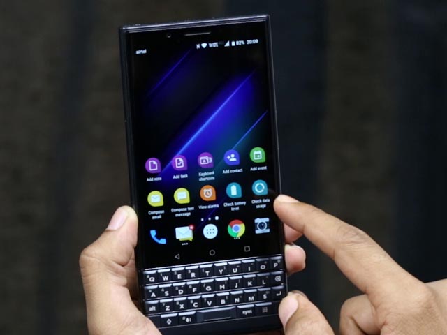 Blackberry Key2 LE Review : Is It Worth the Price?