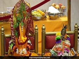 Tulsi Vivah 2023: पहली बार कर रहे हैं तुलसी-शालिग्राम जी का विवाह, तो नोट कर लें पूजा सामग्री और विधि Tulsi Vivah 2023: पहली बार कर रहे हैं तुलसी-शालिग्राम जी का विवाह, तो नोट कर लें पूजा सामग्री और विधि