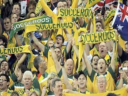 IND vs AUS: जब केएल राहुल पर फील्डिंग के दौरान ऑस्ट्रेलियाई दर्शकों ने की 'अभद्र टिप्पणी' IND vs AUS: जब केएल राहुल पर फील्डिंग के दौरान ऑस्ट्रेलियाई दर्शकों ने की 'अभद्र टिप्पणी'