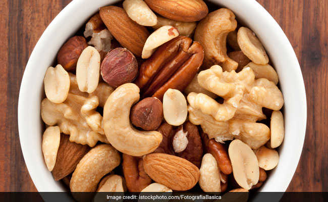 Dried fruits and nuts are healthier snacks than instant noodles