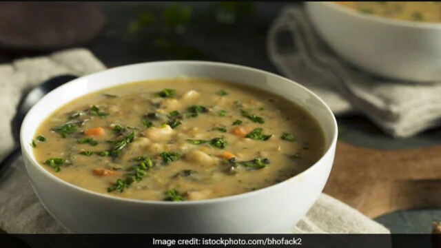 Not only woolens but there are certain foods that help you stay warm during the chilly weather