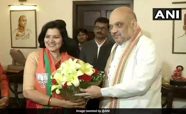 पूर्व IAS अधिकारी अपराजिता ने ज्वाइन की भाजपा, कहा- बड़े स्तर पर लोगों के लिए करना चाहती हूं काम