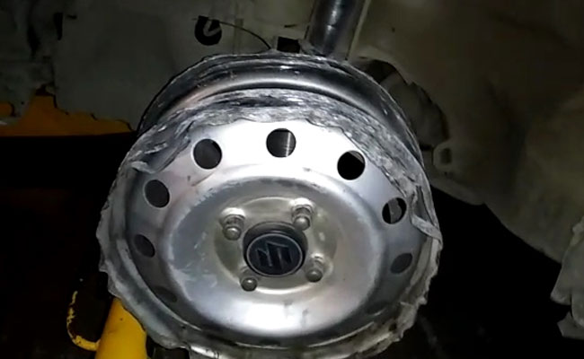 Tyre Comes Off, Still Takes 4-Km Chase To Stop Drunk Bengaluru Cabbie